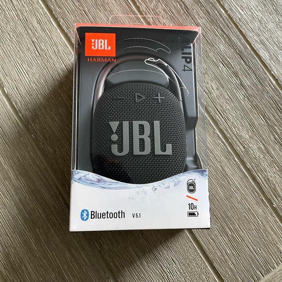 JBL Harman Bluetooth Speaker NWOT Black - Picture 1 of 3